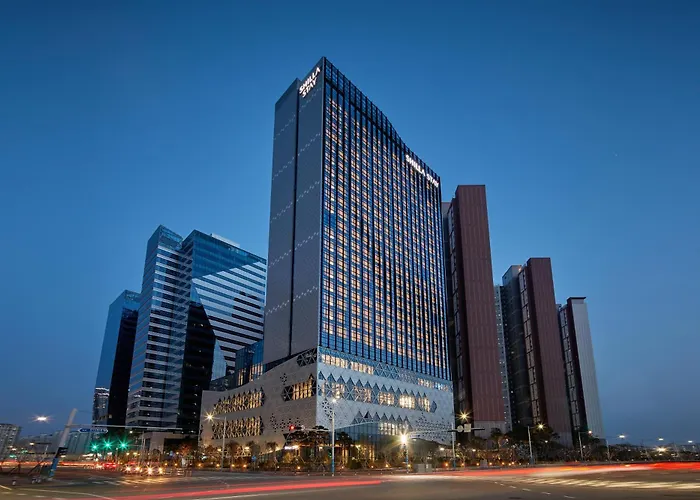 Shilla Gimhae Airport - Noksan Hotel 4*